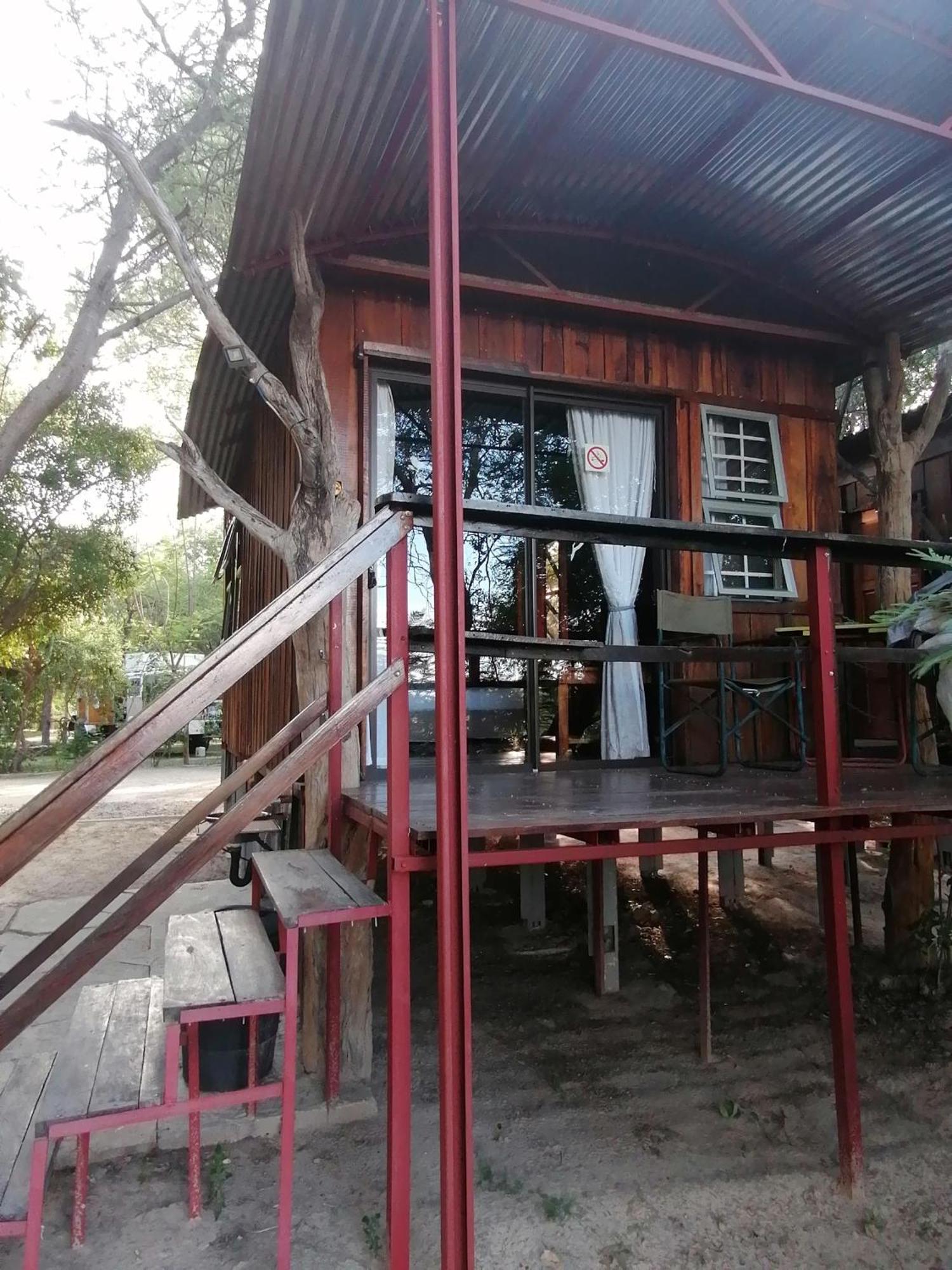 Отель Mukuku Rest Camp Shimweghe Экстерьер фото