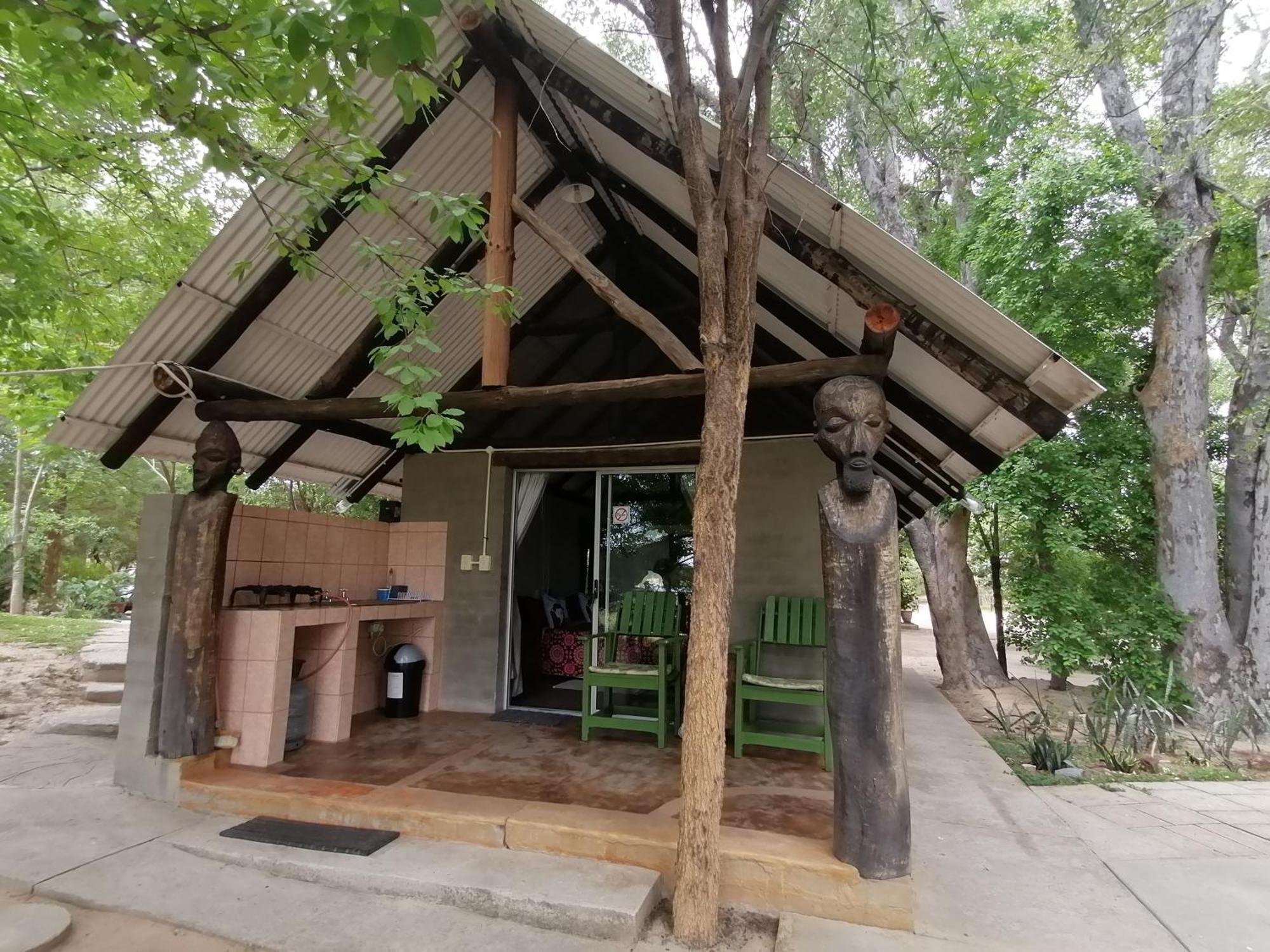 Отель Mukuku Rest Camp Shimweghe Экстерьер фото
