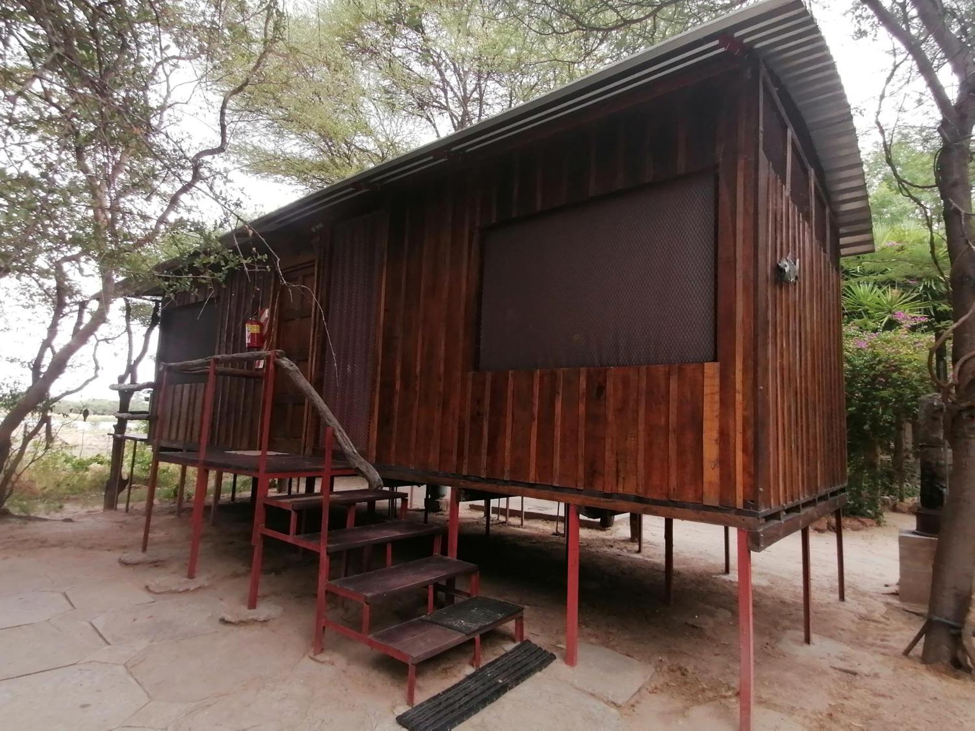 Отель Mukuku Rest Camp Shimweghe Экстерьер фото